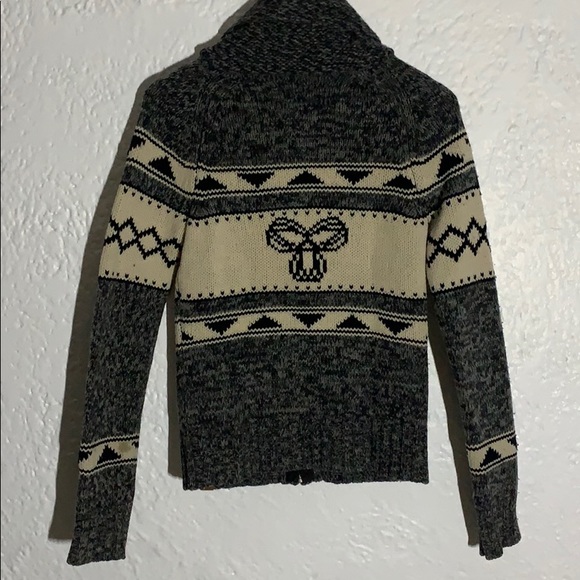 Sweater - Picture 2 of 3